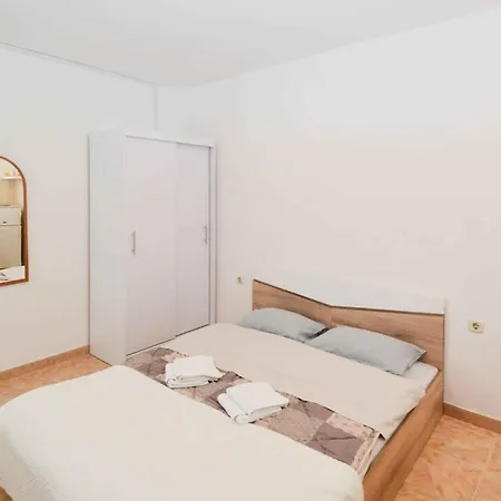 Apartment In Pula/istrien 10950