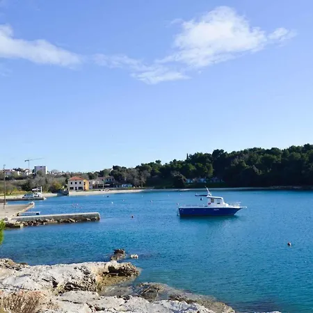 Apartman In Pula/istrien 10950 Veruda
