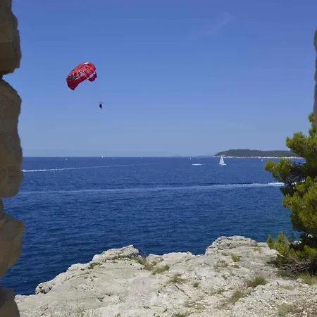 شقة In Pula/istrien 10950 *