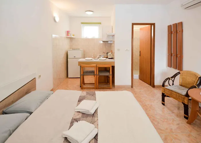 In - Istrien 10950 Apartment Pula